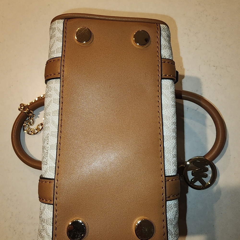 Michael Kors Mini Bag Brown and Cream Monogram - Picture 4 of 4
